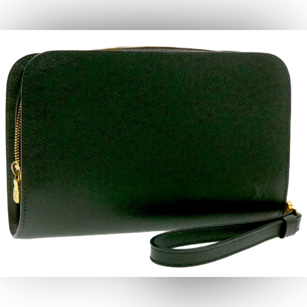 Louis Vuitton Clutch